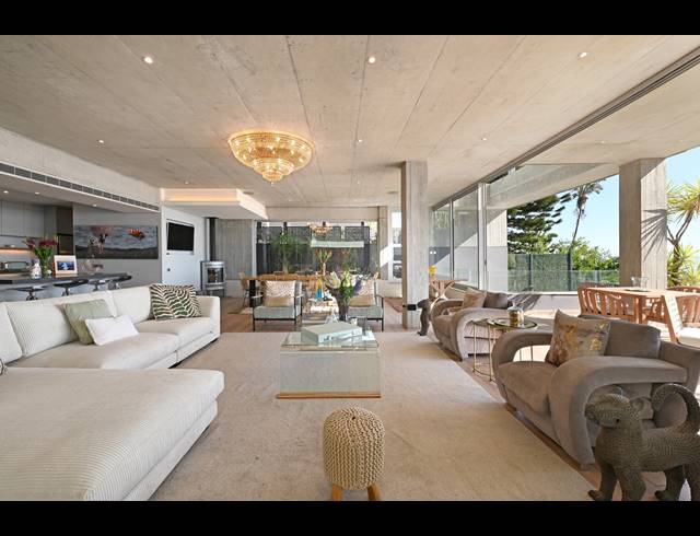 4 BEDROOM FREEHOLD TO LET IN GREEN POINT